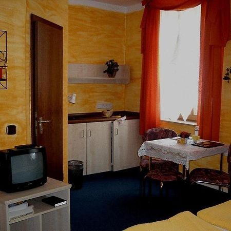 Hotel Zur Post Dresda Esterno foto